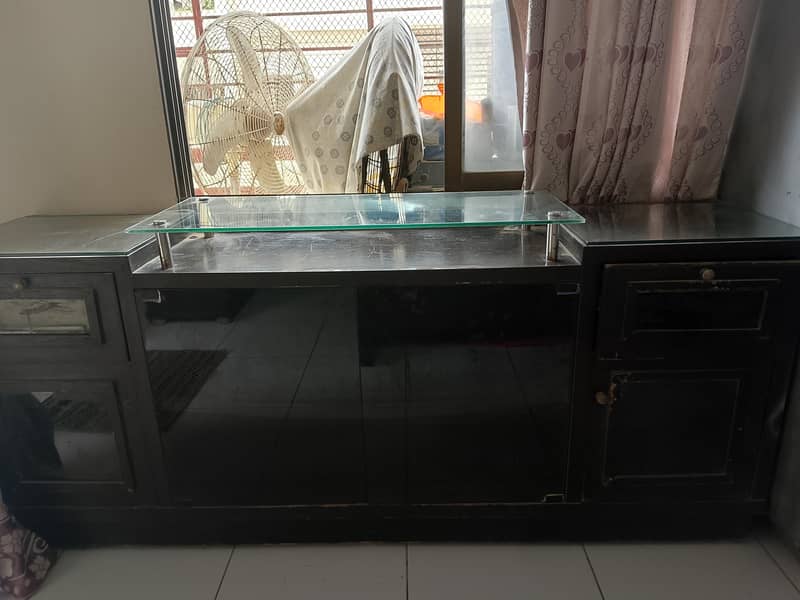 side board 0