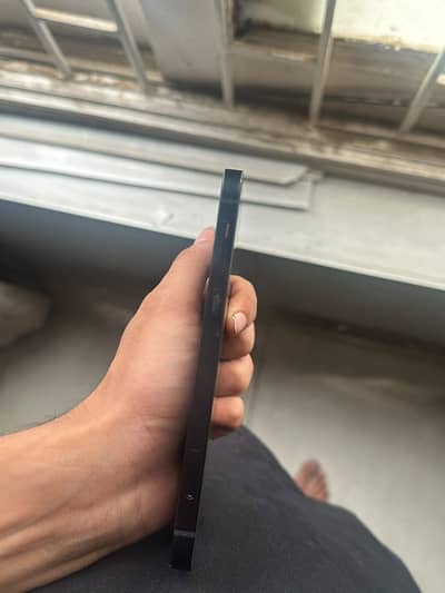 Apple iPhone 12 64gb jv