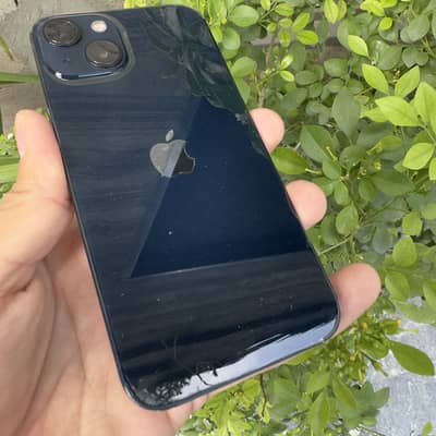 Apple iPhone 13