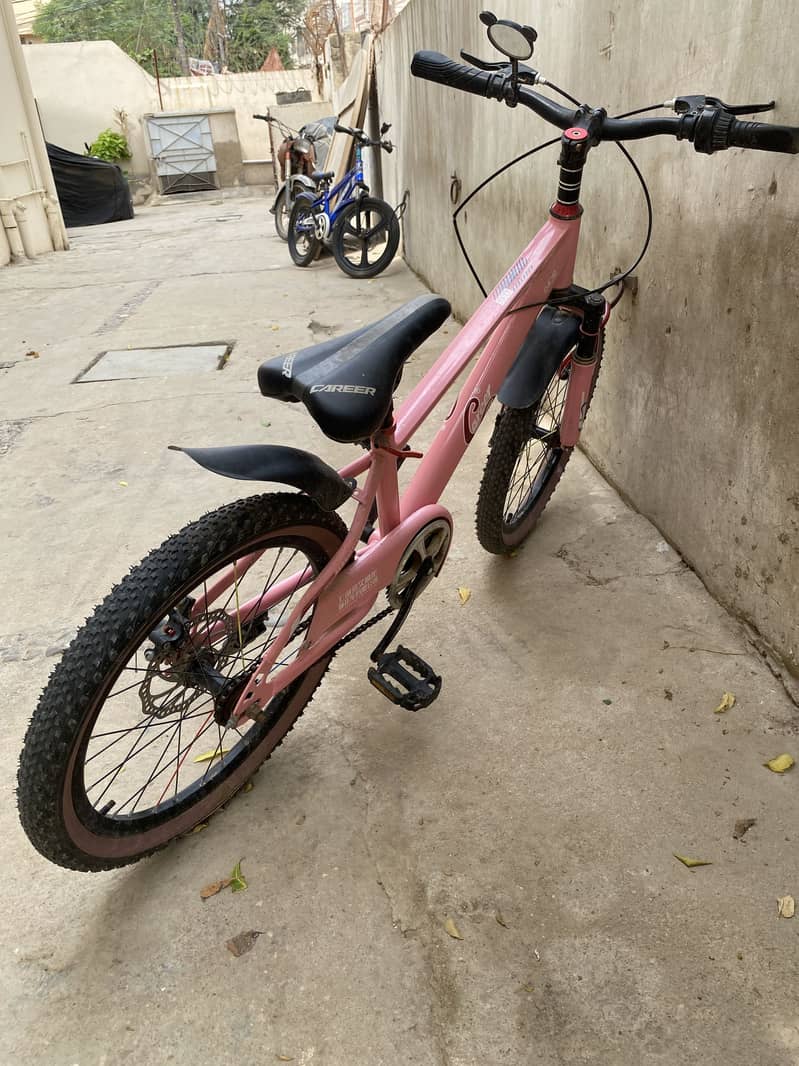 Almost new condition 2