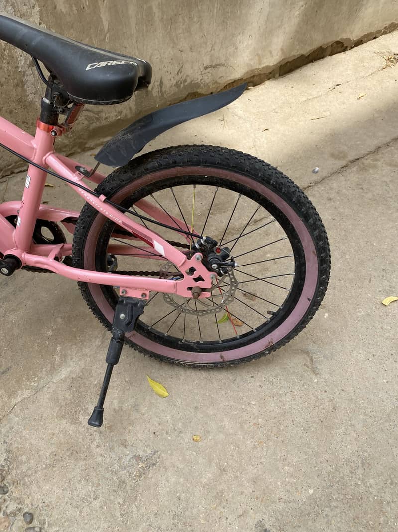 Almost new condition 4
