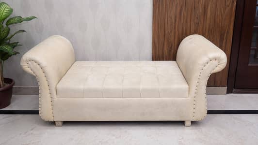 Elegant Cream valvet sofa/ bench