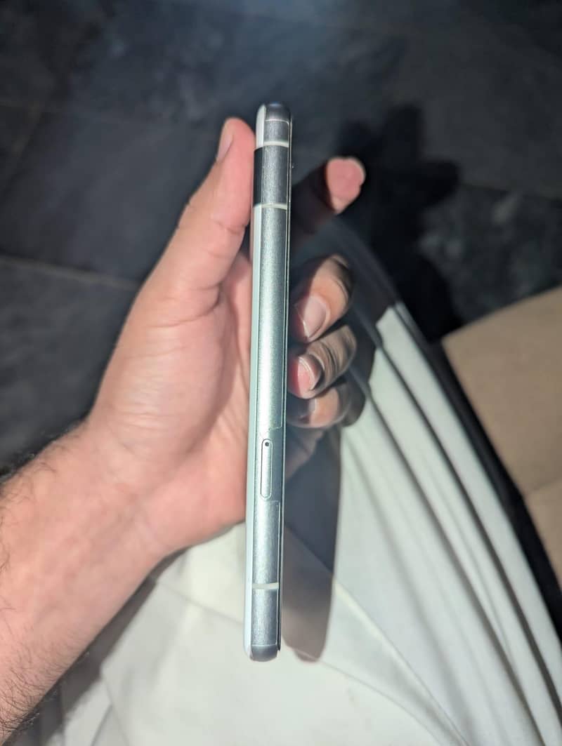 Google Pixel 7a 2