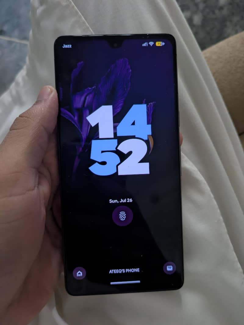 Google Pixel 7a 5