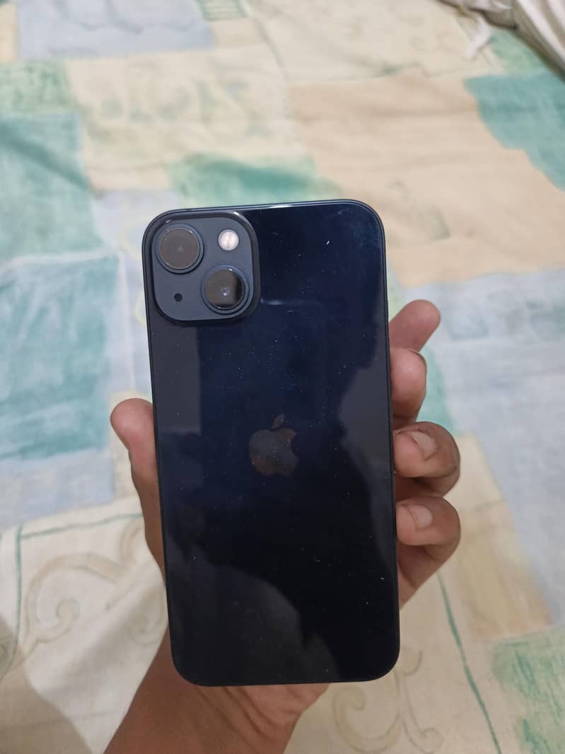 Apple iPhone 13 7
