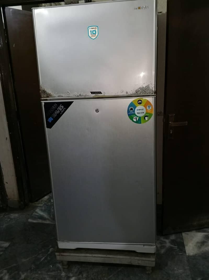 Refrigerator 0