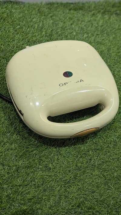 Optima 2-Slice Electric Sandwich Maker – Good Working Condition