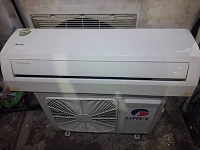 Gree 1.5 ton non inverter  genuine condition/Ac Split ac