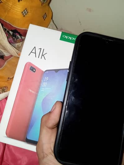 OPPO A1k 2 32 gb mobile with box serious buyer Whatsapp 03148358642