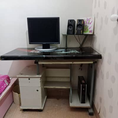 computer table