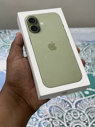 IPhone 17 256GB – Sage | USA Model | SIM Locked | Non-Active