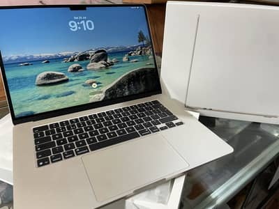 MacBook Air m4 15 inch just box open 16/512