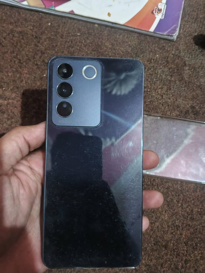 Vivo V27 e 4