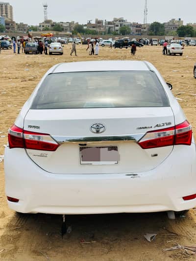 Toyota Corolla Altis 2015