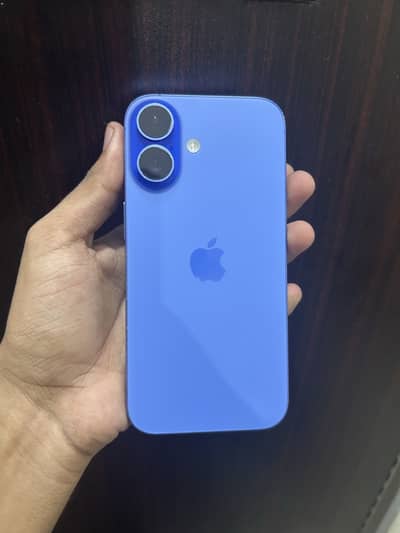 Apple iPhone 16