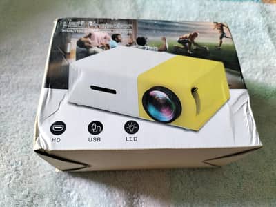 Projector mini - YG600