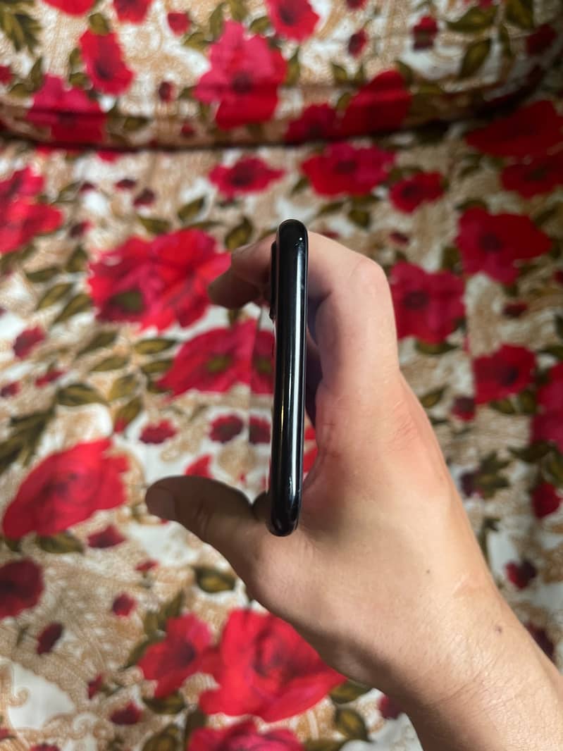 iPhone 7plus PTA 1