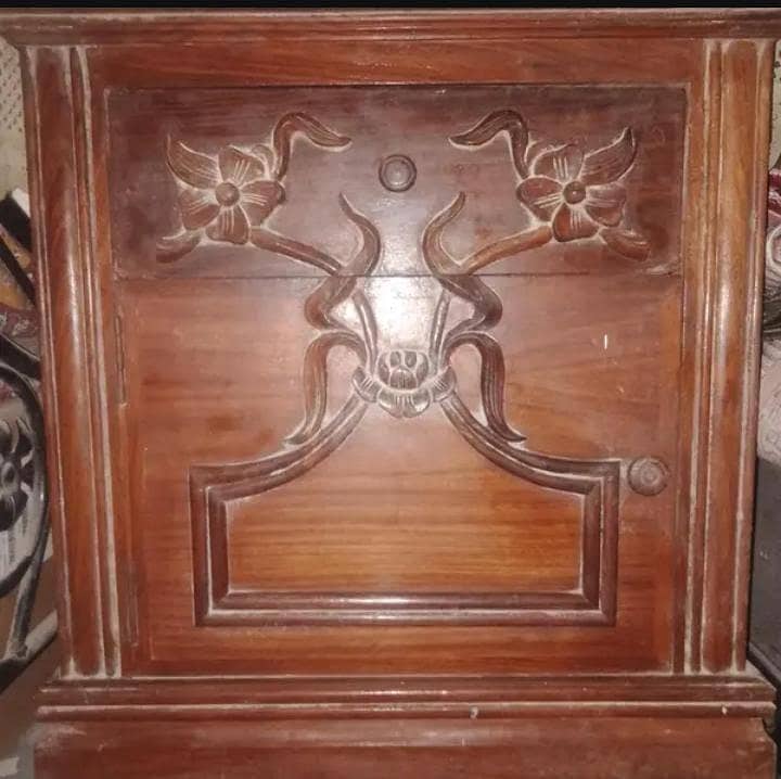 dressing table 1