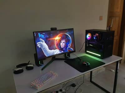 Computer table