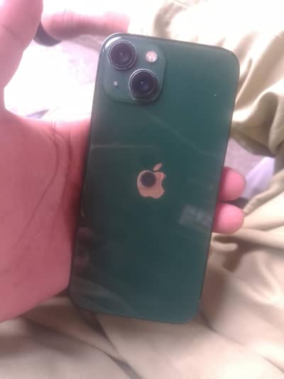 Apple iPhone 13