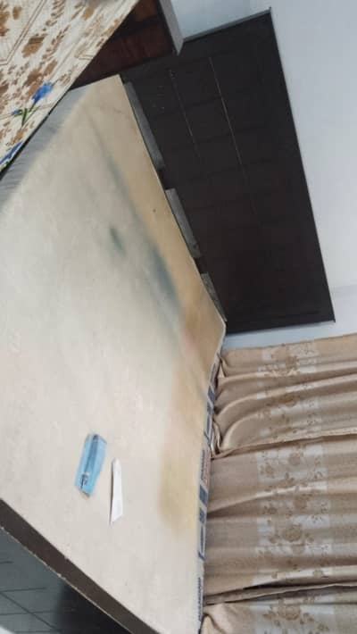 king size bed with mattress