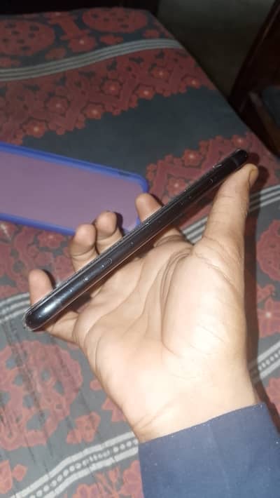 Apple iPhone XR