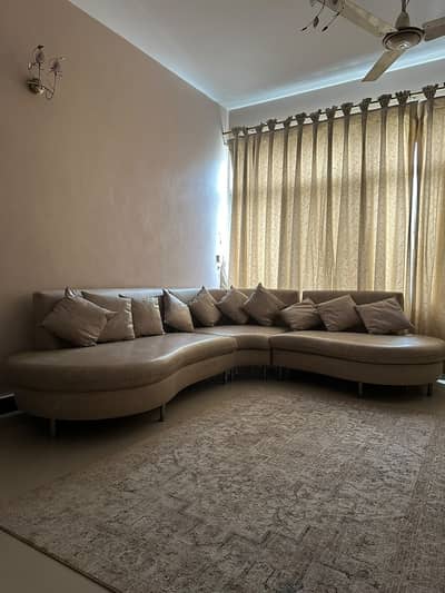 7 seater sofa set- Urgent Sale