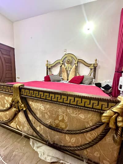 wooden bed for sale