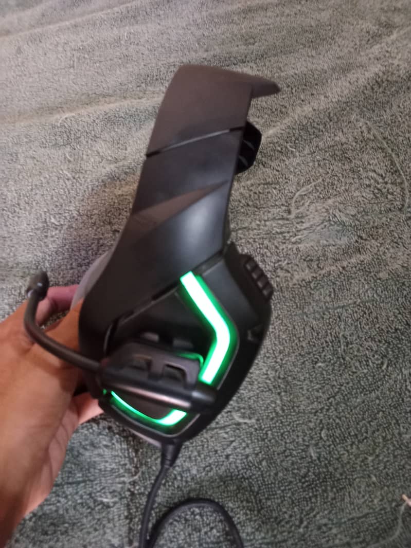 Gaming headsets 4