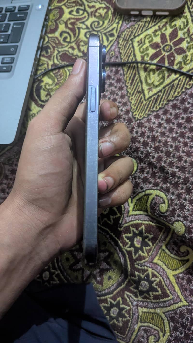 Apple iPhone 14 Pro Max 2
