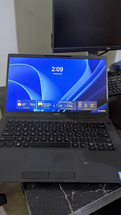 Dell Latitude 7400 Core I5 8th Gen 14 Inches 16 GB Ram 512 GB SSD