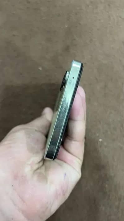Vivo Y100