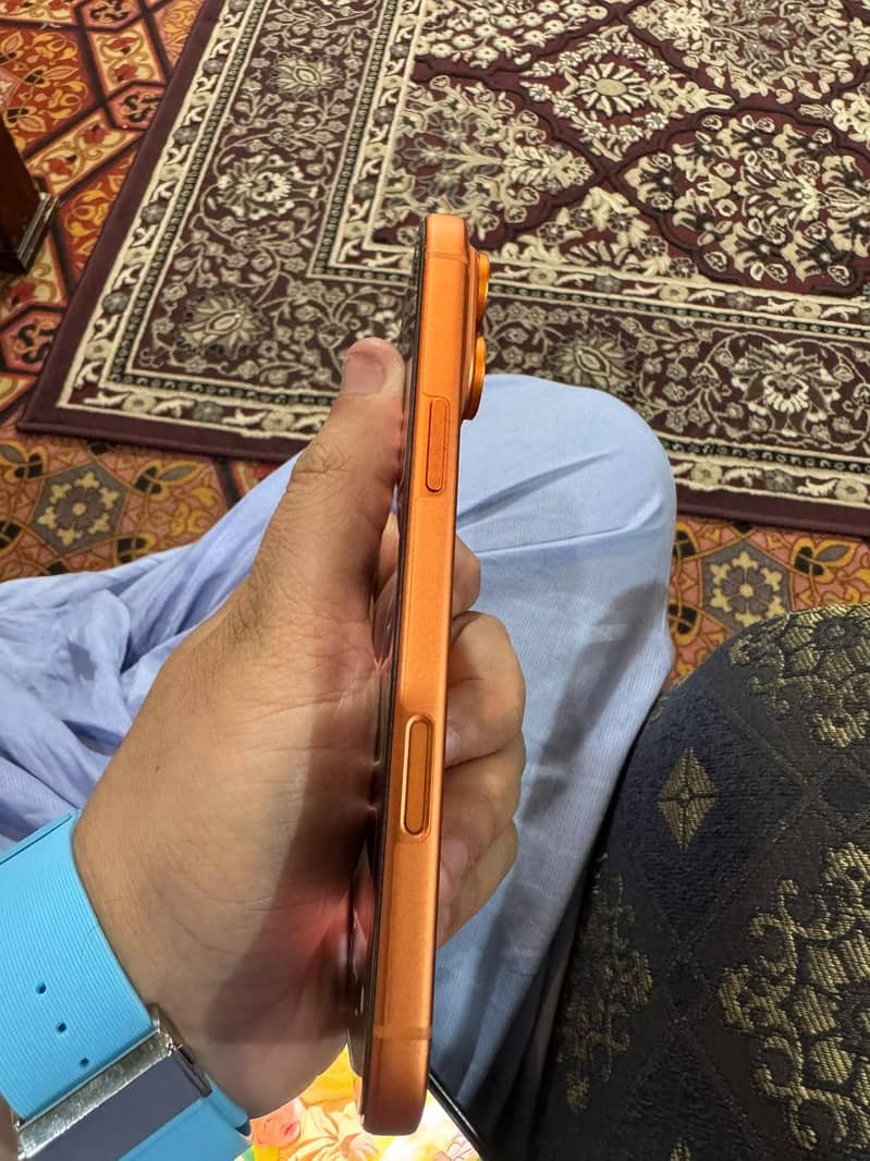 Apple iPhone 17 Pro Max 5