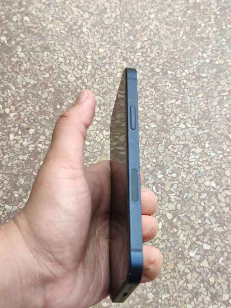 iPhone 12 1