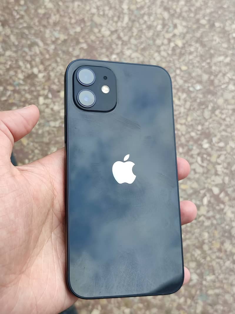 iPhone 12 3