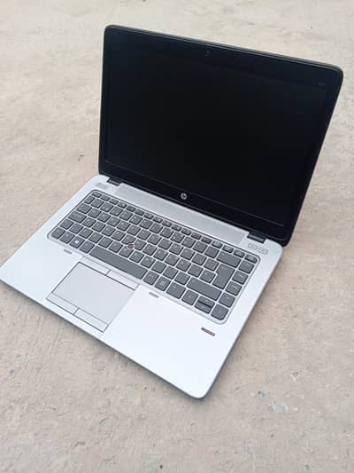 Hp elite book 840 i5/5generation 10/9 8 gb ram 256ssd