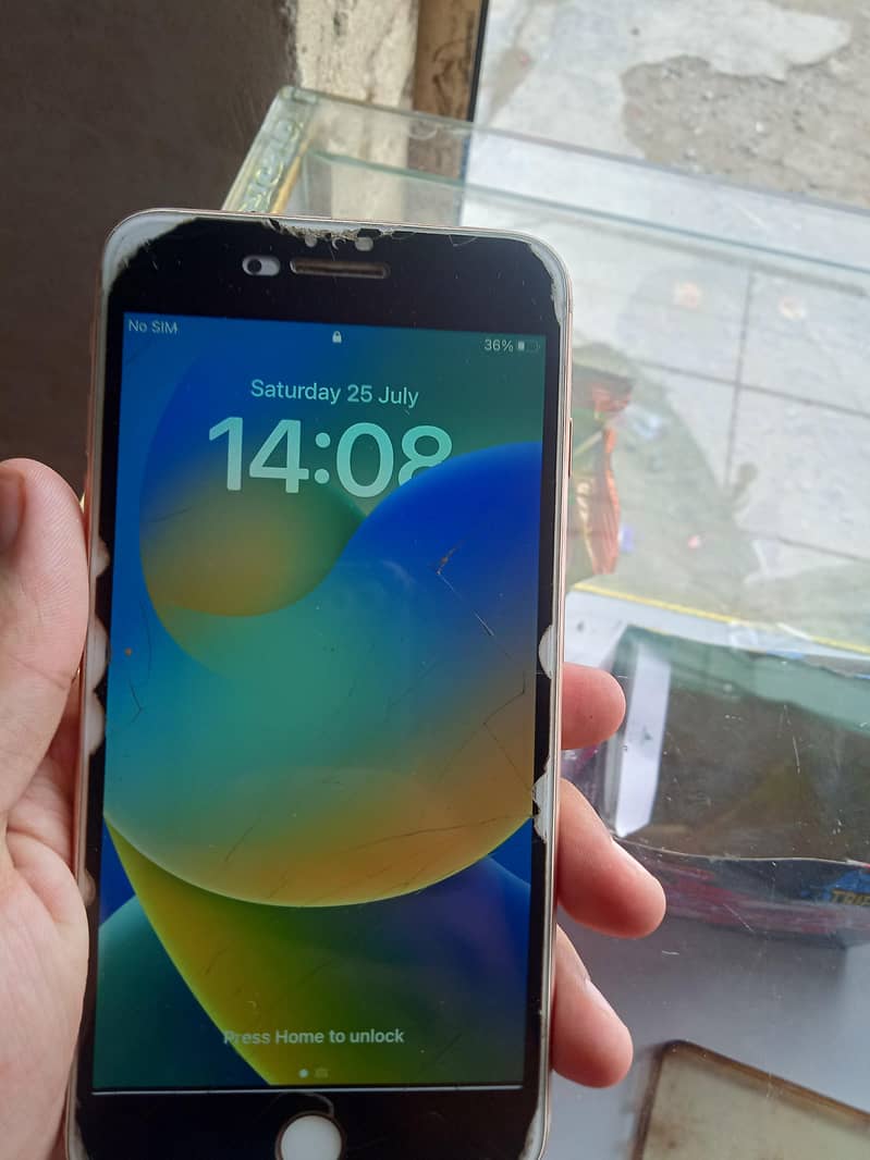 Apple iPhone 8 Plus 2