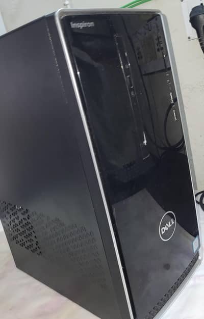 DELL INSPIRON CORE I7 7TH GENERATION | 8GB DDR4 RAM/250 CRUCIAL SSD
