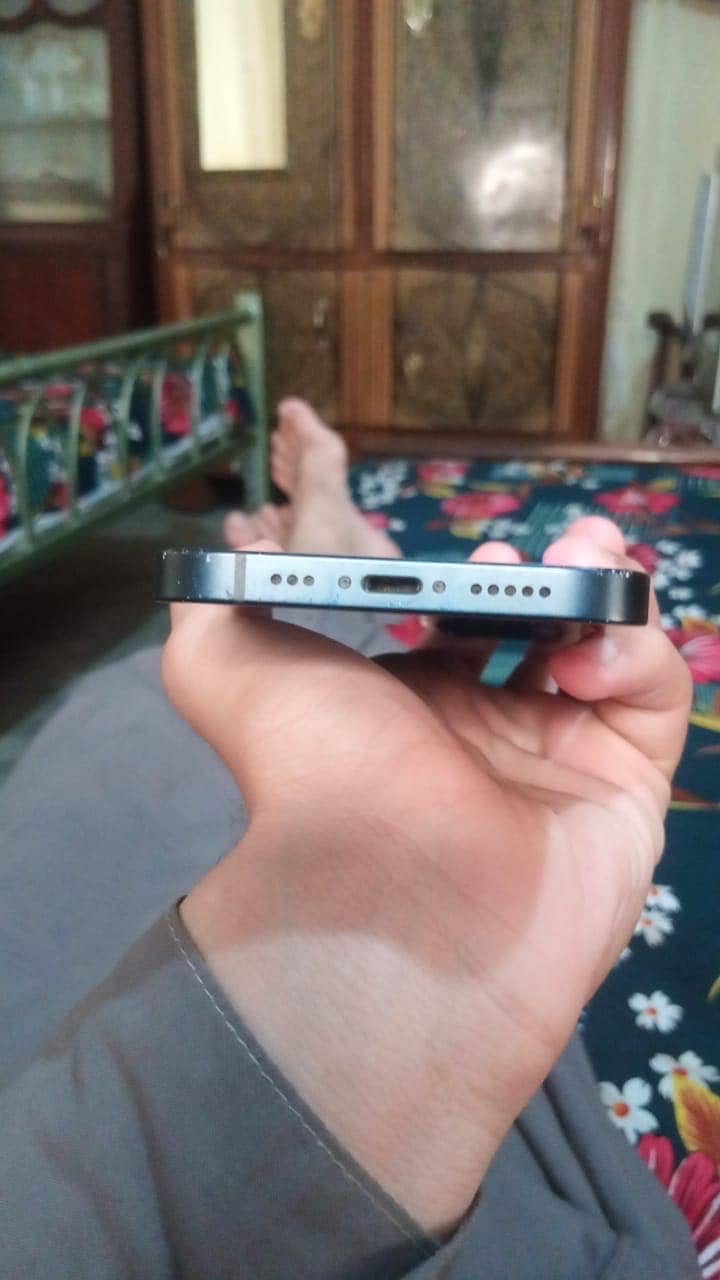 Iphone 13 6
