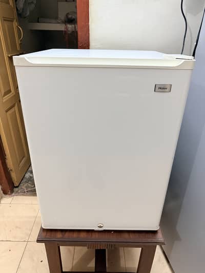 Haier Mini Fridge