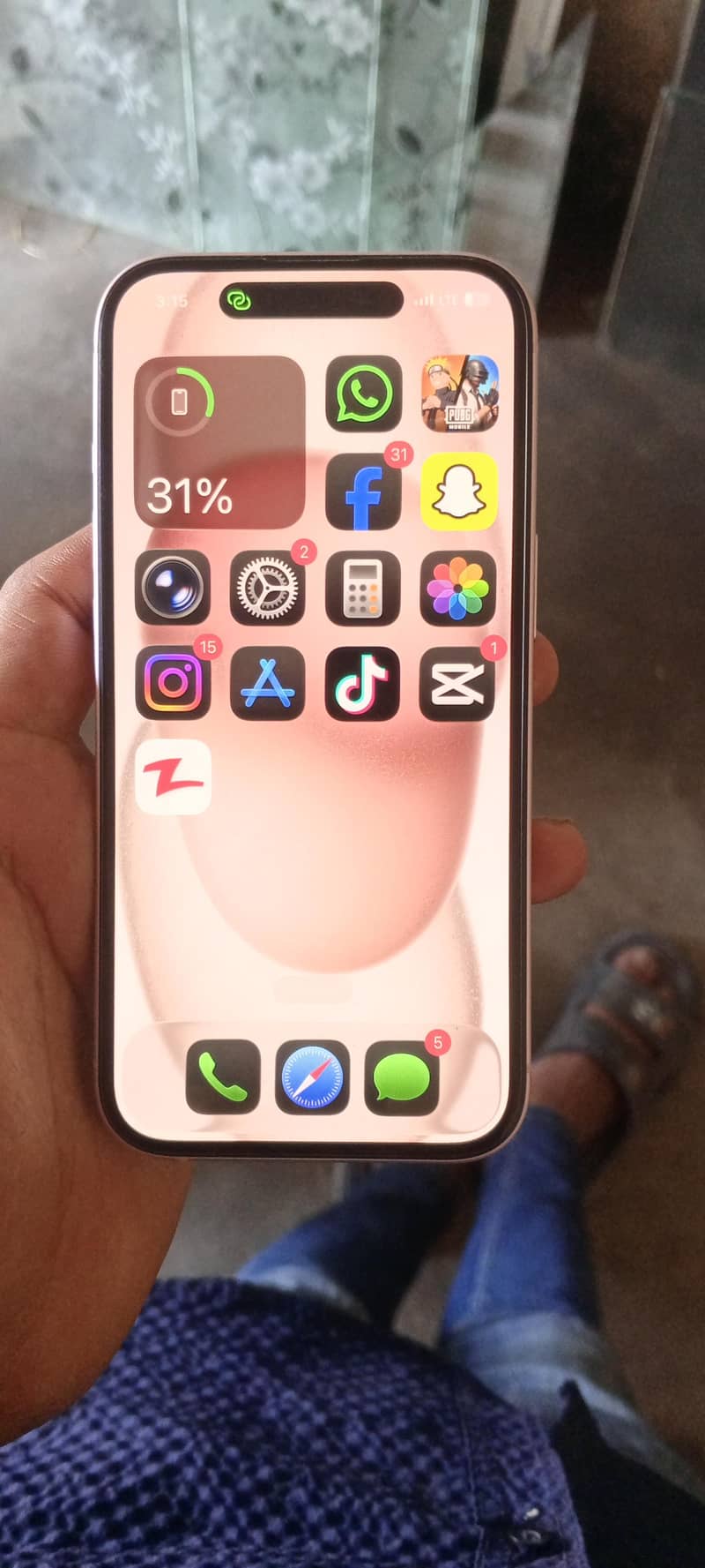 Apple iPhone 15 3