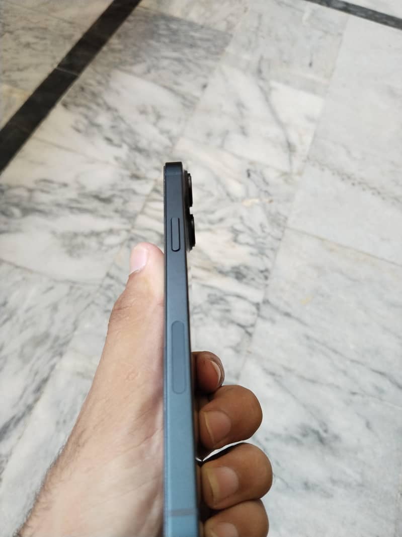 Apple iPhone 14 plus 3