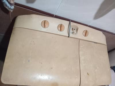 Old copper  washing machine in working condition