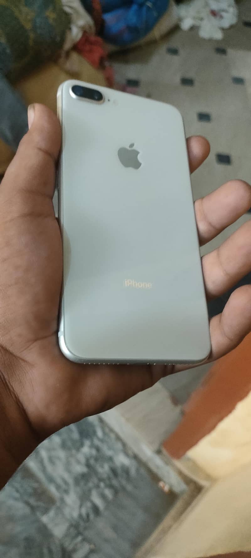 Apple iPhone 8 Plus 0