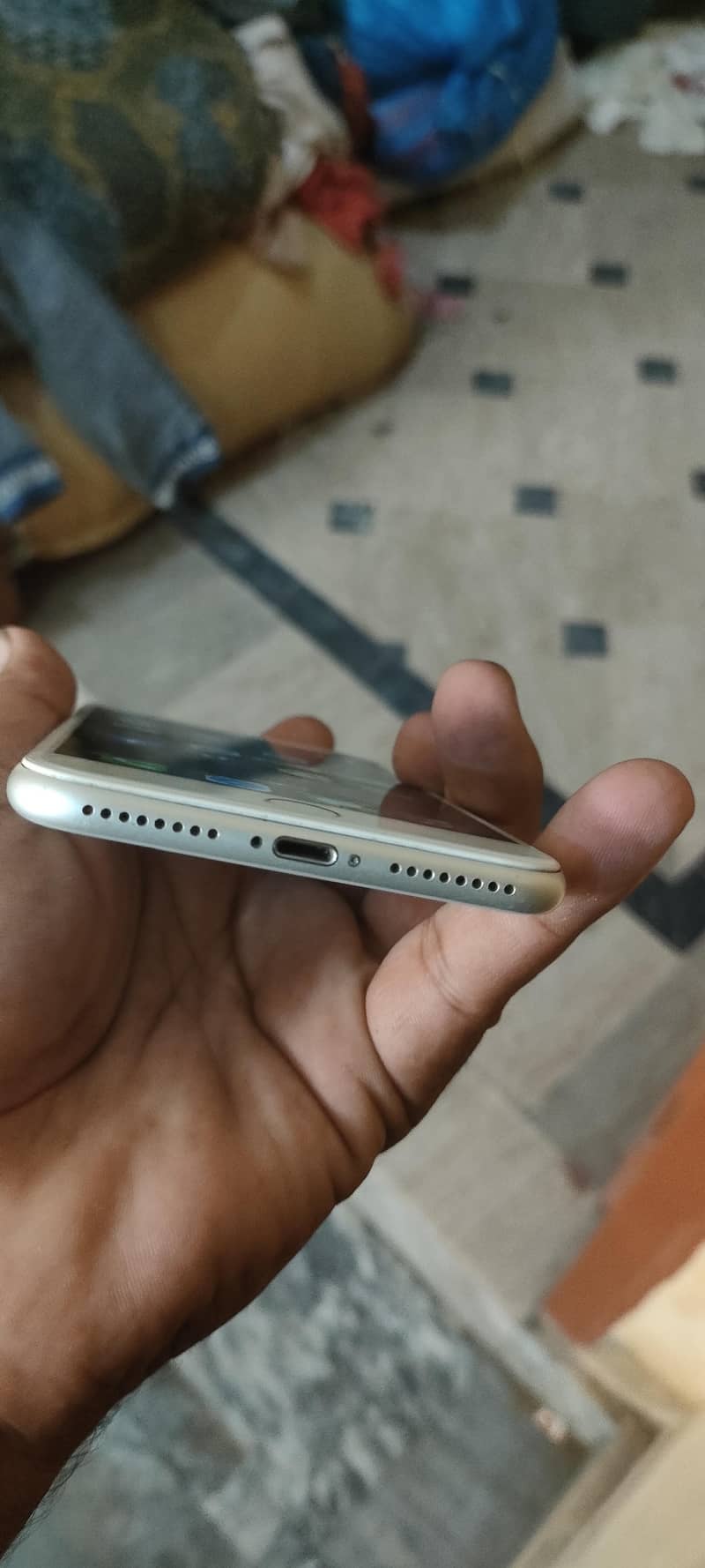 Apple iPhone 8 Plus 2