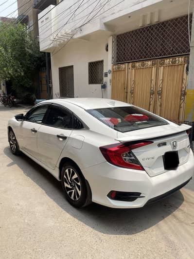 Honda Civic Oriel 2017