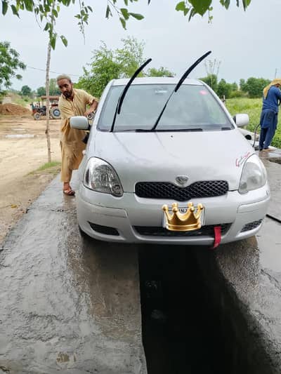Toyota Vitz 2004