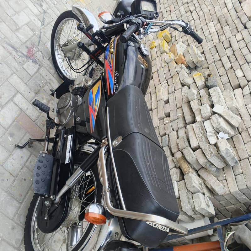 2012modelbike 7