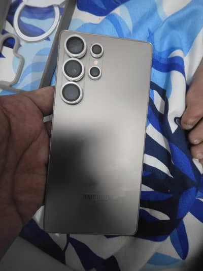 Samsung Galaxy S25 Ultra – PTA Approved – Neat & Clean