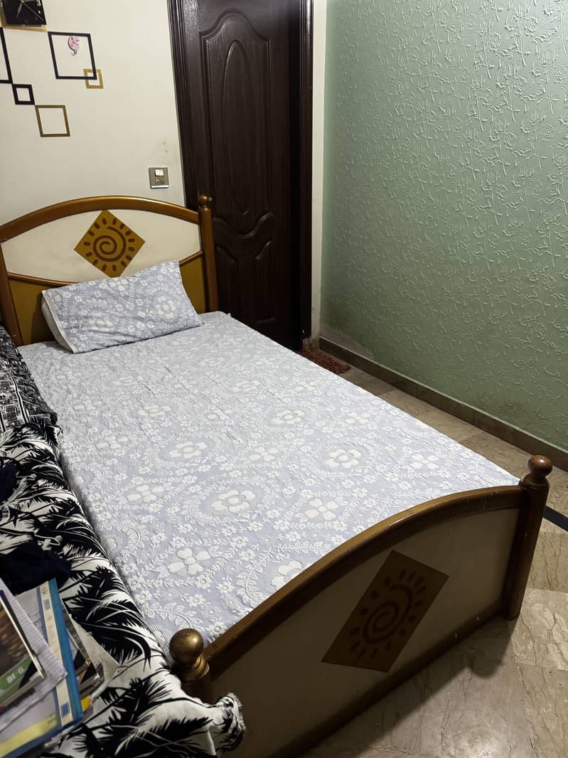 Single bed 2